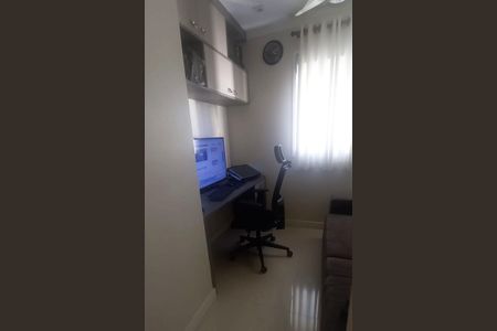 Apartamento à venda com 108m², 3 quartos e 3 vagas Apartamento à venda com 108m², 3 quartos e 3 vagasEscritório