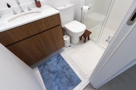 Apartamento à venda com 69m², 2 quartos e 1 vagaBanheiro Social