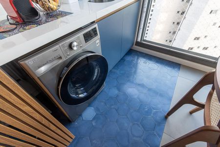 Apartamento à venda com 69m², 2 quartos e 1 vagaÁrea de Serviço