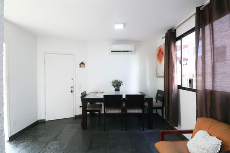 Apartamento para alugar com 60m², 2 quartos e 1 vagaSala