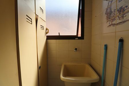 Apartamento para alugar com 60m², 2 quartos e 1 vagaÁrea de Serviço