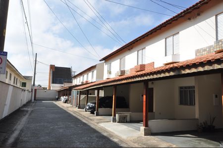 Casa de condomínio à venda com 71m², 2 quartos e 1 vagaFachada do condomínio