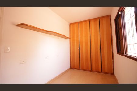 Casa à venda com 200m², 4 quartos e 4 vagasQuarto 2