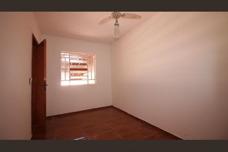 Casa à venda com 200m², 4 quartos e 4 vagasQuarto 4