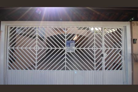 Casa à venda com 200m², 4 quartos e 4 vagasPlaquinha