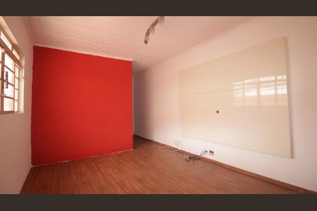 Casa à venda com 200m², 4 quartos e 4 vagasSala