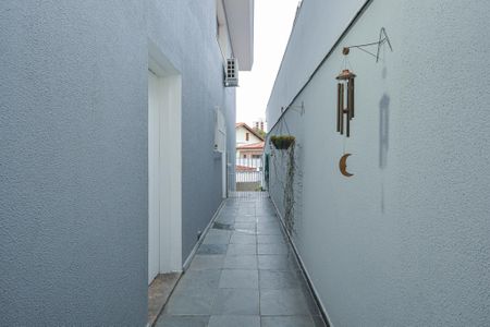 Casa à venda com 160m², 3 quartos e 3 vagas Casa à venda com 160m², 3 quartos e 3 vagasCorredor Externo