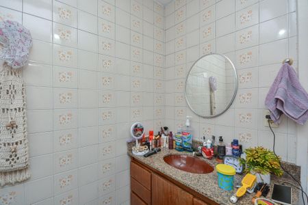 Casa à venda com 160m², 3 quartos e 3 vagas Casa à venda com 160m², 3 quartos e 3 vagasBanheiro 2