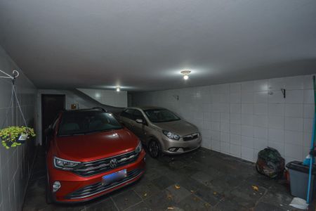 Casa à venda com 160m², 3 quartos e 3 vagas Casa à venda com 160m², 3 quartos e 3 vagasGaragem