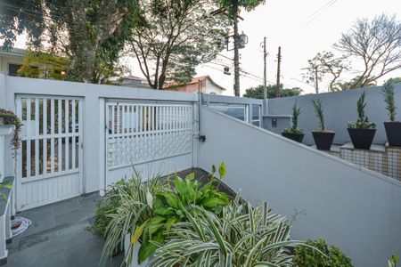 Casa à venda com 160m², 3 quartos e 3 vagas Casa à venda com 160m², 3 quartos e 3 vagasGaragem