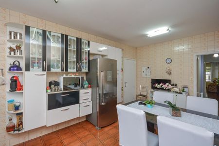 Casa à venda com 160m², 3 quartos e 3 vagas Casa à venda com 160m², 3 quartos e 3 vagasCozinha