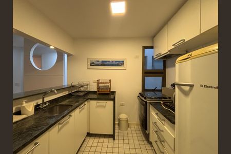 Apartamento à venda com 55m², 1 quarto e 1 vaga Apartamento à venda com 55m², 1 quarto e 1 vagaCozinha