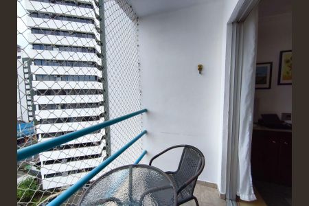 Apartamento à venda com 53m², 2 quartos e 1 vaga Apartamento à venda com 53m², 2 quartos e 1 vagaVaranda