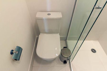 Studio para alugar com 30m², 1 quarto e sem vaga Studio para alugar com 30m², 1 quarto e sem vagaBanheiro Social