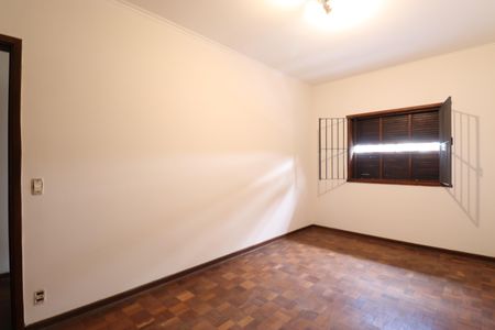 Casa à venda com 189m², 3 quartos e 2 vagasQuarto 2