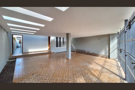 Casa à venda com 189m², 3 quartos e 2 vagasGaragem