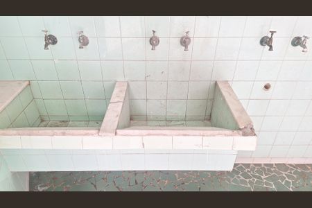 Casa à venda com 189m², 3 quartos e 2 vagasÁrea de Serviço