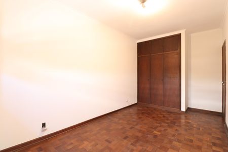 Casa à venda com 189m², 3 quartos e 2 vagasQuarto 2