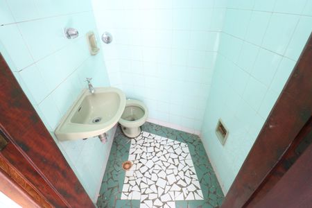 Casa à venda com 189m², 3 quartos e 2 vagasBanheiro de serviço