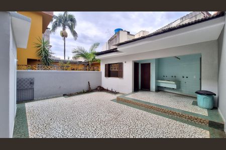 Casa à venda com 189m², 3 quartos e 2 vagasQuintal 