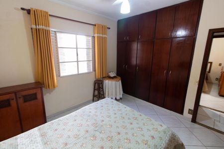 Casa à venda com 150m², 2 quartos e 2 vagas Casa à venda com 150m², 2 quartos e 2 vagasQuarto 3