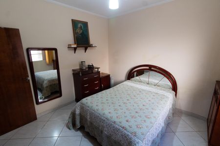 Casa à venda com 150m², 2 quartos e 2 vagas Casa à venda com 150m², 2 quartos e 2 vagasQuarto 3