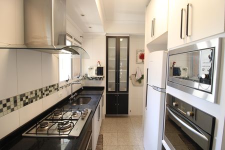 Apartamento à venda com 104m², 3 quartos e 2 vagasCozinha