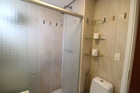 Apartamento à venda com 104m², 3 quartos e 2 vagasBanheiro da Suíte