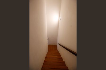 Casa à venda com 140m², 3 quartos e 1 vagaEscada