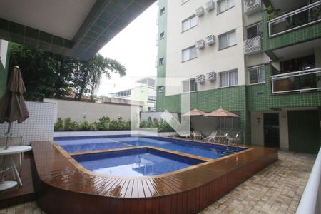 Apartamento à venda com 85m², 2 quartos e 2 vagas Apartamento à venda com 85m², 2 quartos e 2 vagasÁrea comum - Piscina