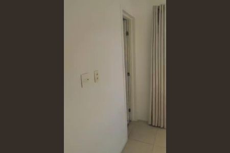 Apartamento à venda com 85m², 2 quartos e 2 vagas Apartamento à venda com 85m², 2 quartos e 2 vagasSuíte