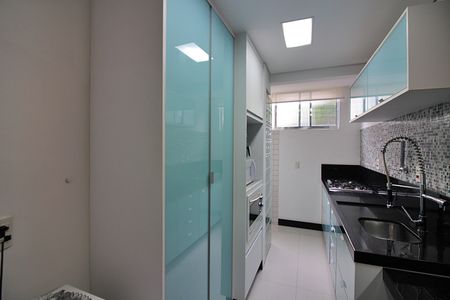 Apartamento à venda com 67m², 2 quartos e 1 vagaCozinha