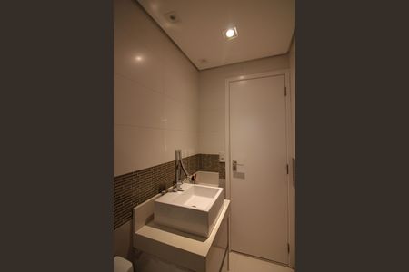 Apartamento à venda com 67m², 2 quartos e 1 vagaBanheiro Social