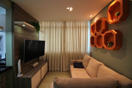 Apartamento à venda com 67m², 2 quartos e 1 vagaSala