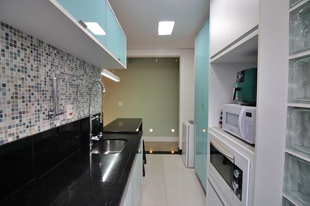 Apartamento à venda com 67m², 2 quartos e 1 vagaCozinha