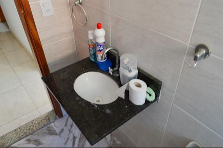 Casa de condomínio à venda com 80m², 3 quartos e sem vaga Casa de condomínio à venda com 80m², 3 quartos e sem vagaBanheiro