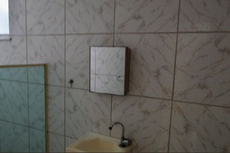 Casa de condomínio à venda com 80m², 2 quartos e sem vagaBanheiro