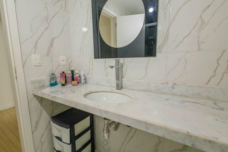 Casa de condomínio à venda com 360m², 3 quartos e 2 vagas Casa de condomínio à venda com 360m², 3 quartos e 2 vagasBanheiro da Suíte 1