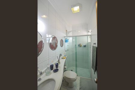Apartamento à venda com 412m², 4 quartos e 4 vagas Apartamento à venda com 412m², 4 quartos e 4 vagasBanheiro da Suíte 2