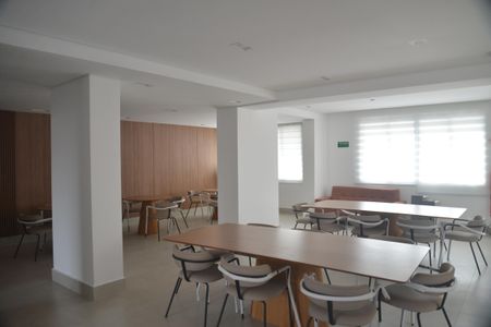 Apartamento à venda com 83m², 2 quartos e 2 vagasÁrea comum - Salão de festas