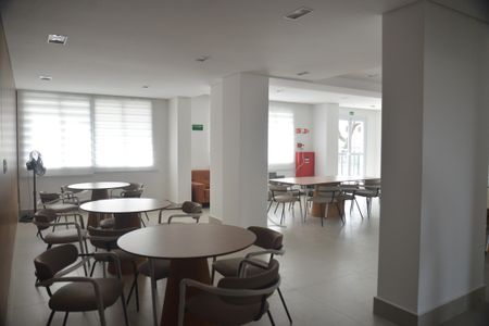 Apartamento à venda com 83m², 2 quartos e 2 vagasÁrea comum - Salão de festas