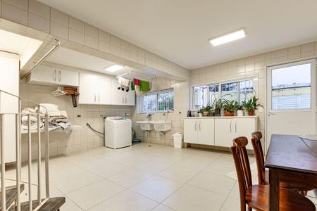 Casa de condomínio à venda com 754m², 4 quartos e 4 vagas