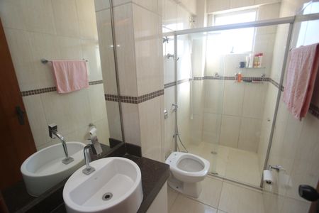 Apartamento para alugar com 213m², 4 quartos e 3 vagasBanheiro