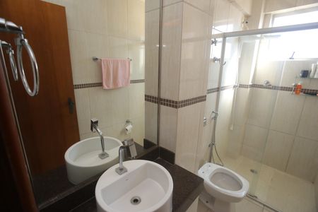Apartamento para alugar com 213m², 4 quartos e 3 vagasBanheiro
