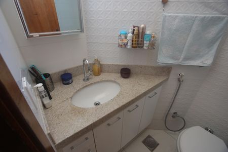 Apartamento para alugar com 213m², 4 quartos e 3 vagasBanheiro da Suíte