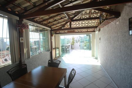 Apartamento para alugar com 213m², 4 quartos e 3 vagasCobertura