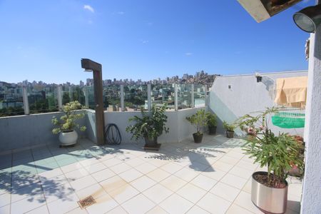 Apartamento para alugar com 213m², 4 quartos e 3 vagasCobertura