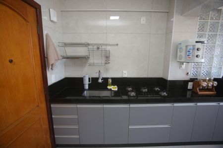 Apartamento para alugar com 213m², 4 quartos e 3 vagasCozinha