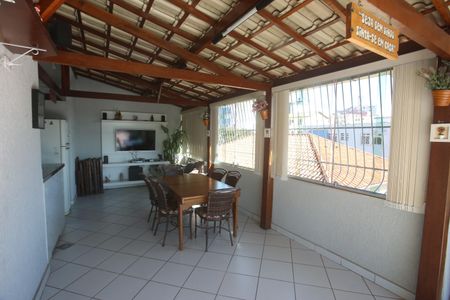 Apartamento para alugar com 213m², 4 quartos e 3 vagasCobertura