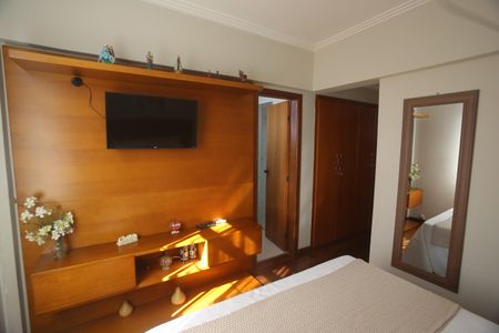 Apartamento para alugar com 213m², 4 quartos e 3 vagasSuíte